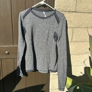 Lululemon black and grey long sleeve top size 12